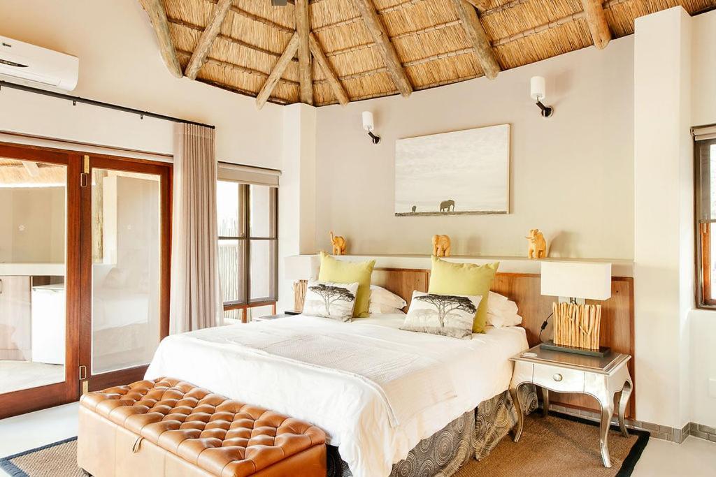 Tambuti Lodge Pilanesberg Exterior foto